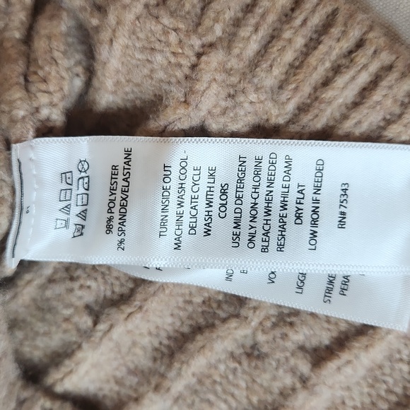 Jessica Simpson Tan Cropped Turtleneck Sweater. Size Jr's. L - Picture 6 of 8